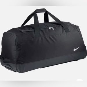 Nike Rolling Duffle